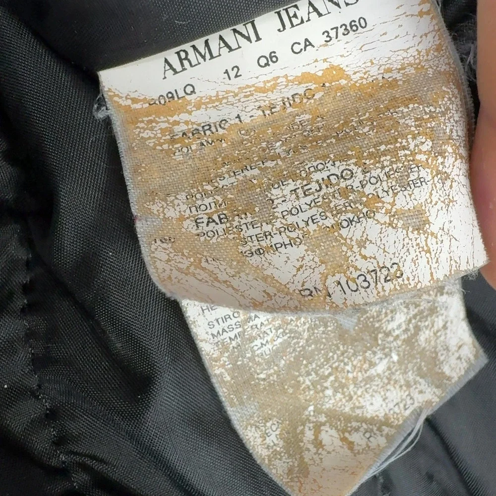 Armani Jeans measurements pit
